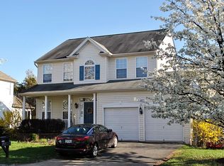 21845 Regents Park Cir, Sterling, VA 20166
