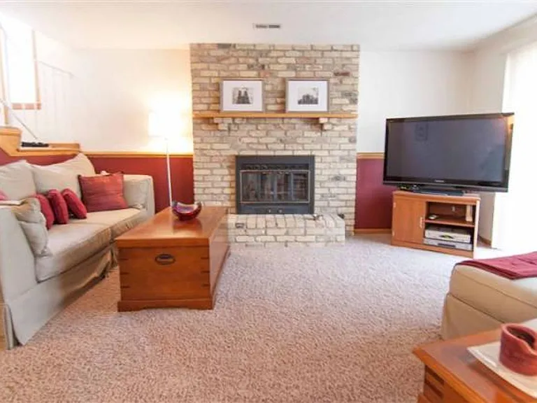 10435 Decatur Cir — Photo 2