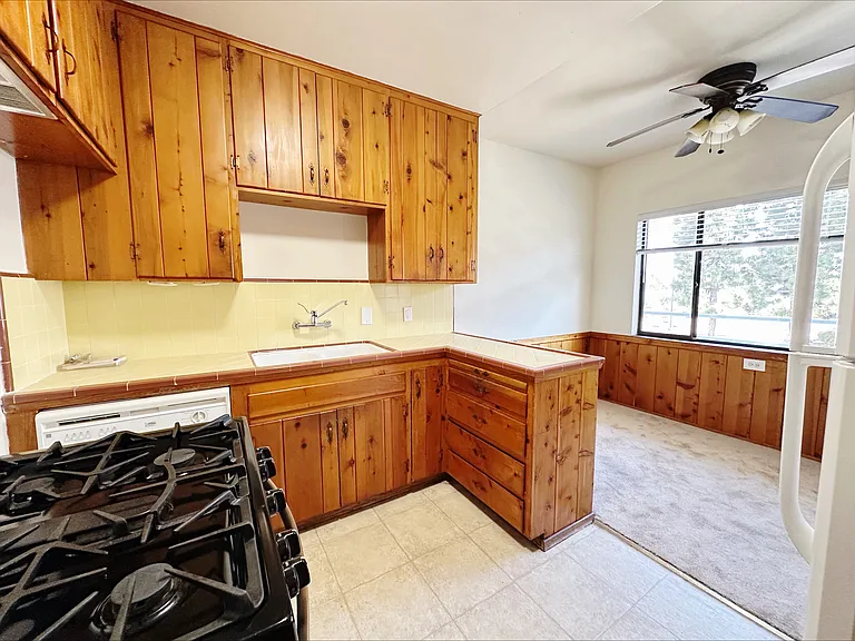 1772 La Playa Ave — Photo 8