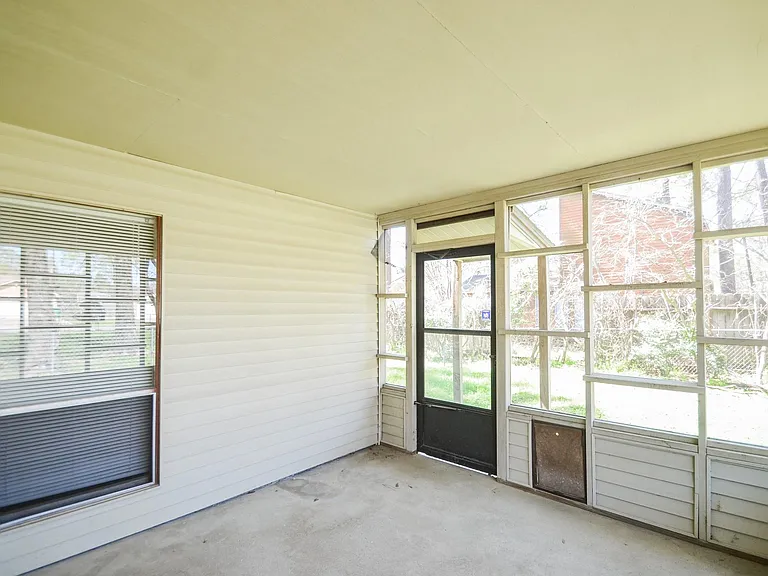 123 Cypress Ln — Photo 25