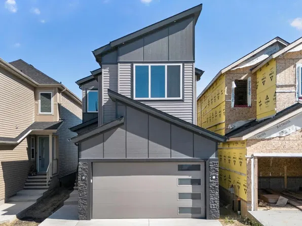 214 Crystal Creek Dr, Leduc, AB T9E 0X6