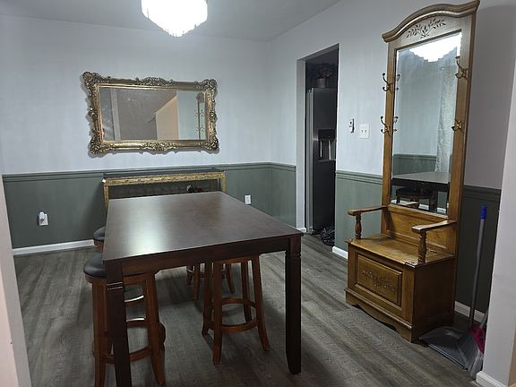 4th image of 304 Civil Ct APT E
