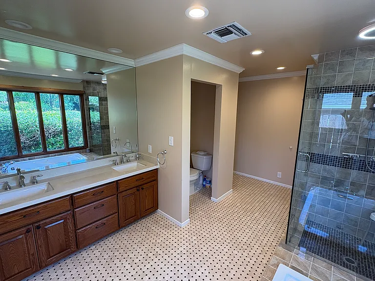 2925 Thorndike Rd — Photo 14