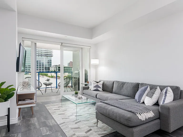875 G St #405 — Photo 5