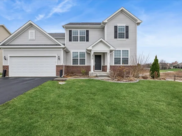 900 Treeline Dr, Algonquin, IL 60102