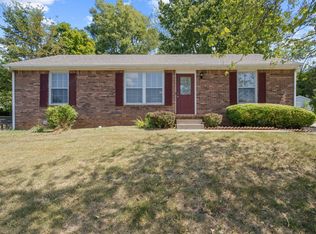 711 Green Valley Ct, Clarksville, TN 37042