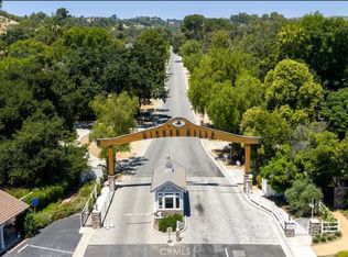 23760 Oakfield Rd, Hidden Hills, CA 91302