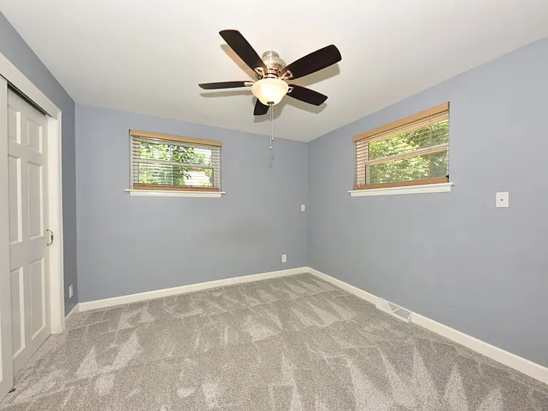 12475 Elmhurst Pkwy — Photo 26