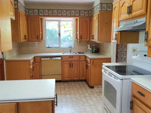 432 Arboleda Dr, Los Altos, CA 94024