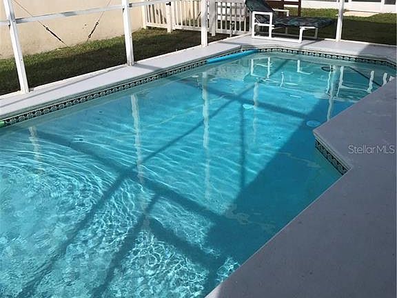 4th image of 2504 Hamlet Ln