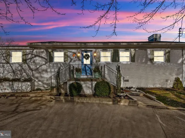 1045 Ebb Tide Dr, Colonial Beach, VA 22443