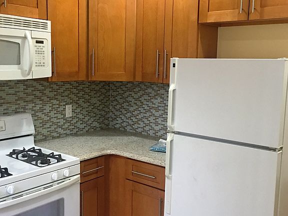 5th image of 42-20 Kissena Blvd #E-1o