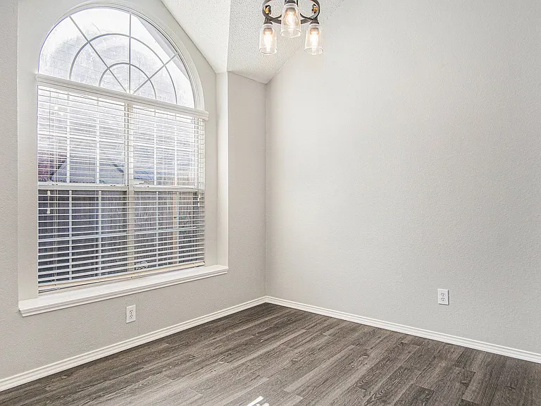 4600 Paloverde Dr — Photo 14
