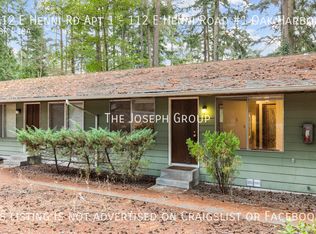 112 E Henni Rd APT 1, Oak Harbor, WA 98277