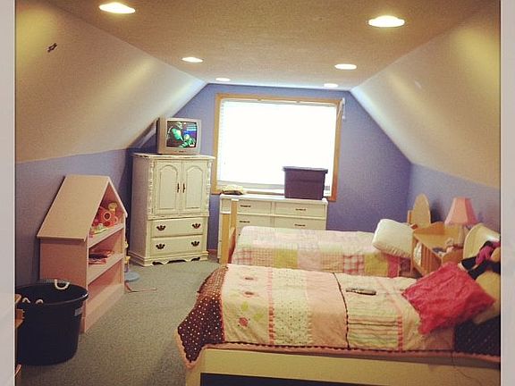 BONUS RM / 5TH BDRM