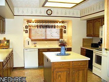 4th image of 5391 Brooklands Dr