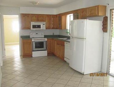 2nd image of 369 SW McFarlane Ave