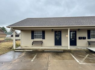102 Davis Ln #A, Roland, OK 74954