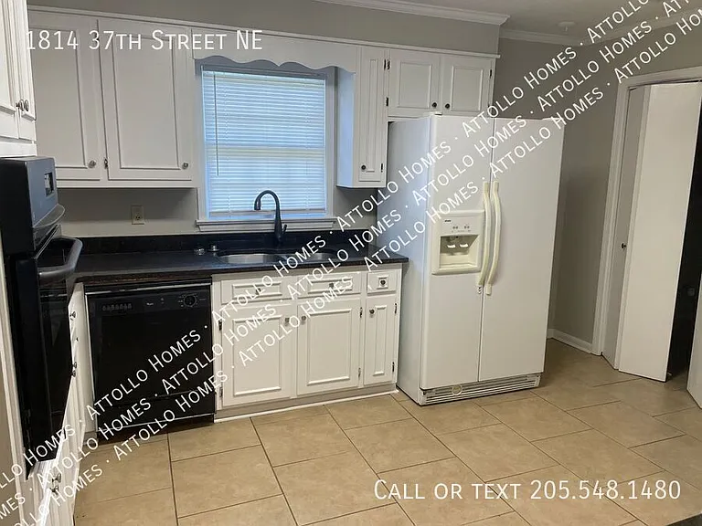 1814 37th St NE — Photo 5