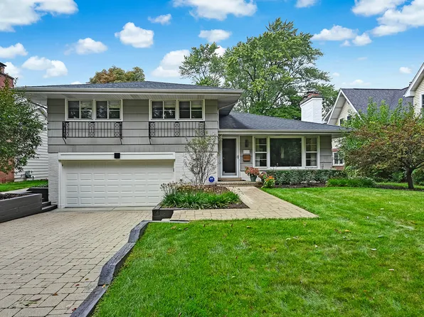 110 N Stough St, Hinsdale, IL 60521