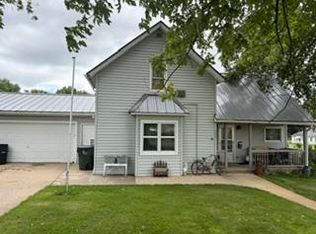 117 Lincoln St, Lancaster, WI 53813