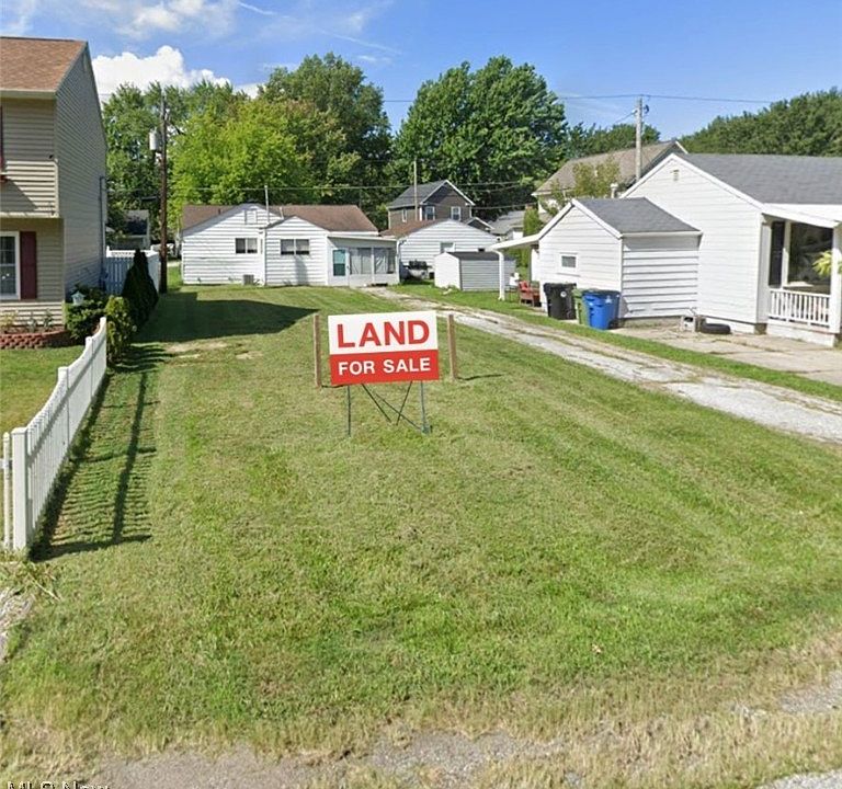 1st image of 33862 Beachpark Dr