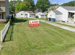 33862 Beachpark Dr, Eastlake, OH