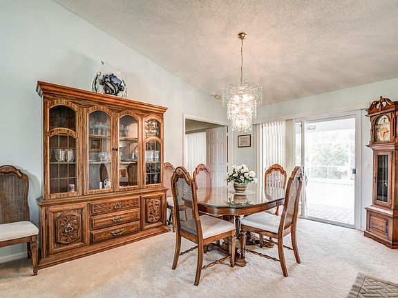4th image of 119 NE Naranja Ave