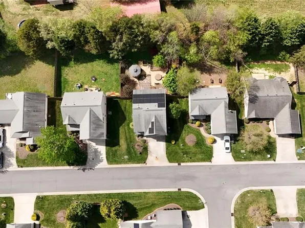 754 Peachtree Meadows Cir, Kernersville, NC 27284