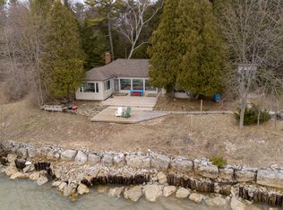 N2065 Pine Beach Rd S, Oostburg, WI 53070