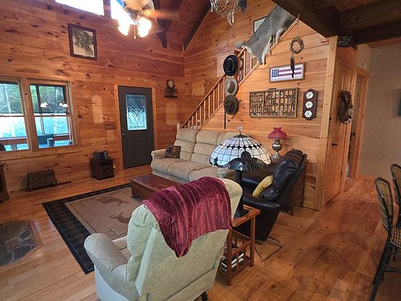 4th image of 207 Wilderness Way