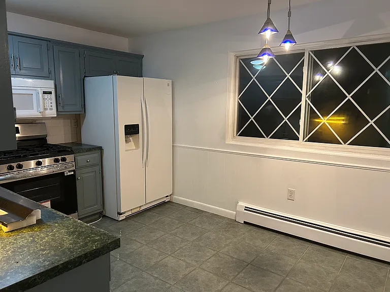 68 Fernview Ave #5 — Photo 8