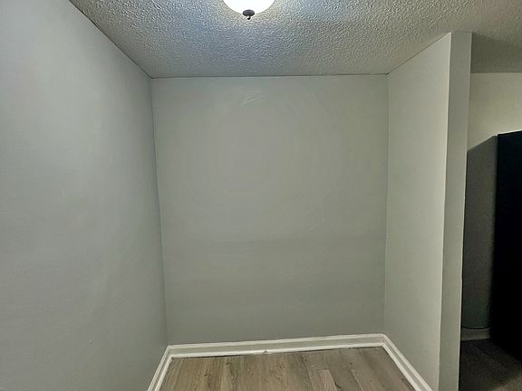 5th image of 6262 Eastridge Dr APT 100
