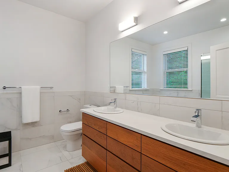 38 Fresh Pond Rd — Photo 17
