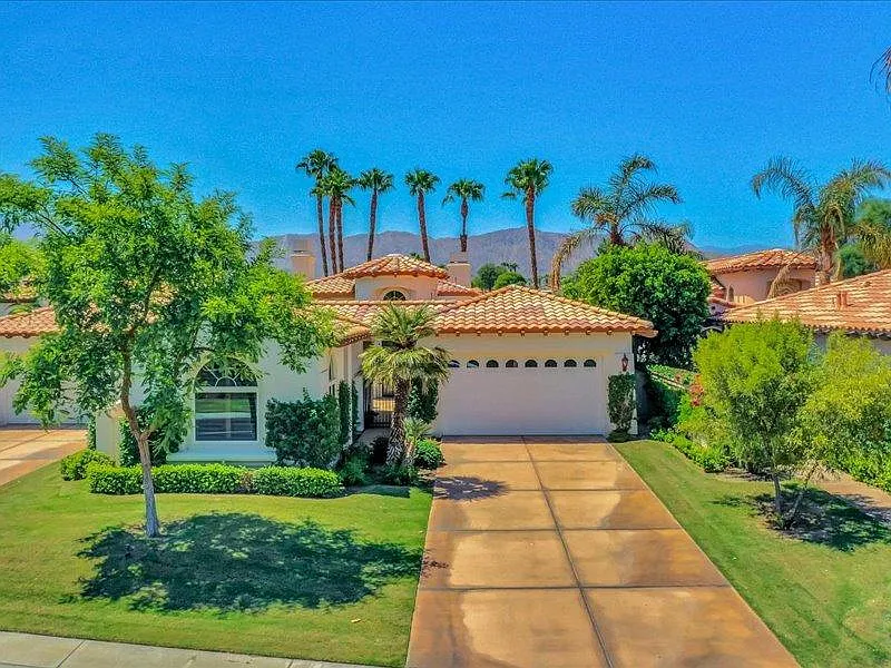 Photo 2 of 51 - 79995 Rancho La Quinta Dr - La Quinta, CA Building Photo - 79995 Rancho La Quinta Dr