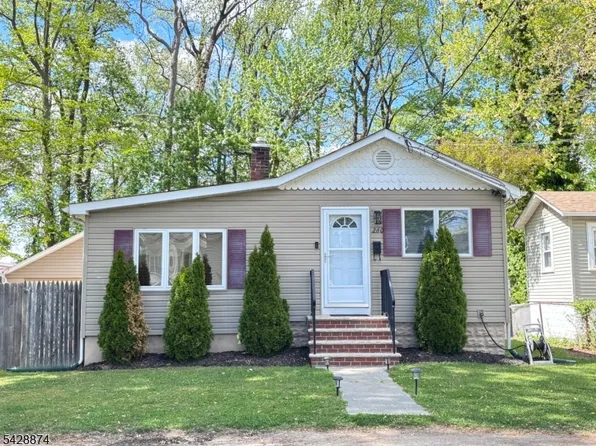 260 Greenwood Dr, Old Bridge Twp., NJ 07735