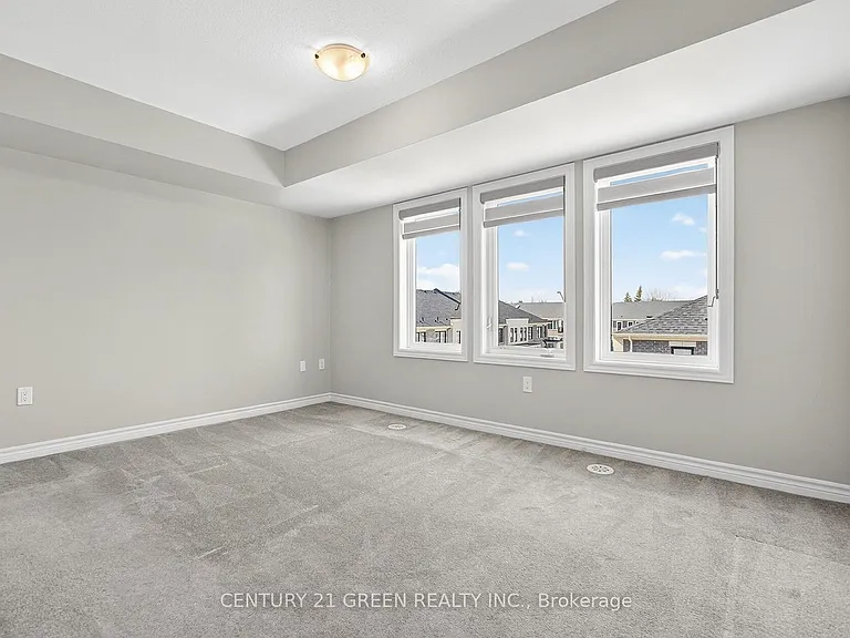 383 Dundas St E #76 — Photo 28