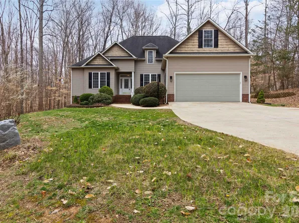 214 Hedgecrest Ln, York, SC 29745