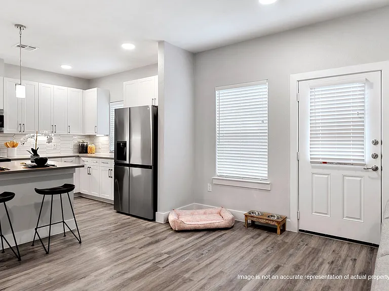 28325-128 Birnham Woods Dr — Photo 11
