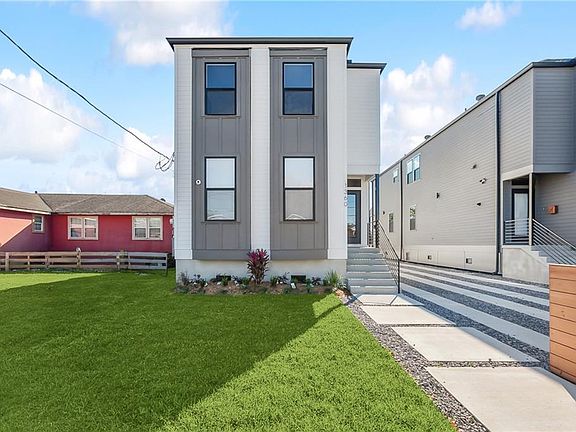 2nd image of 1360-62 Harrison Ave