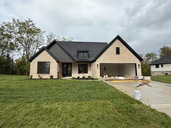 1036 Morris Dr, Richmond, KY 40475