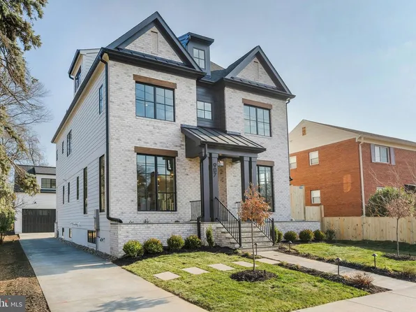 907 N Highland St, Arlington, VA 22201