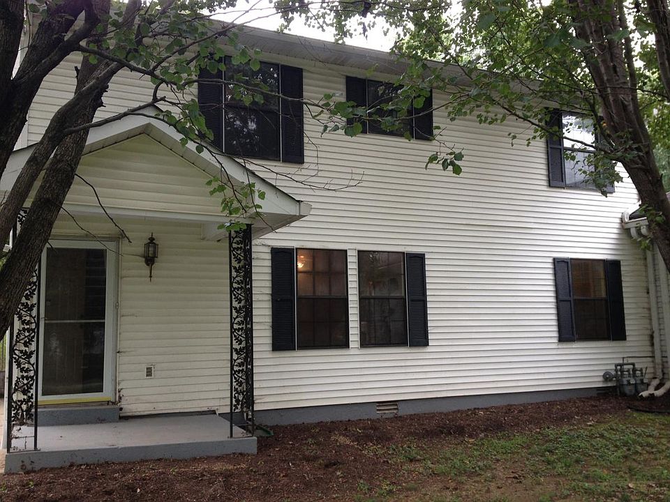 2 story rental bedrooms upstairs
