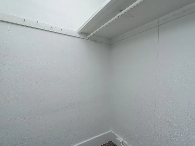 420 S 6th Ave — Photo 25