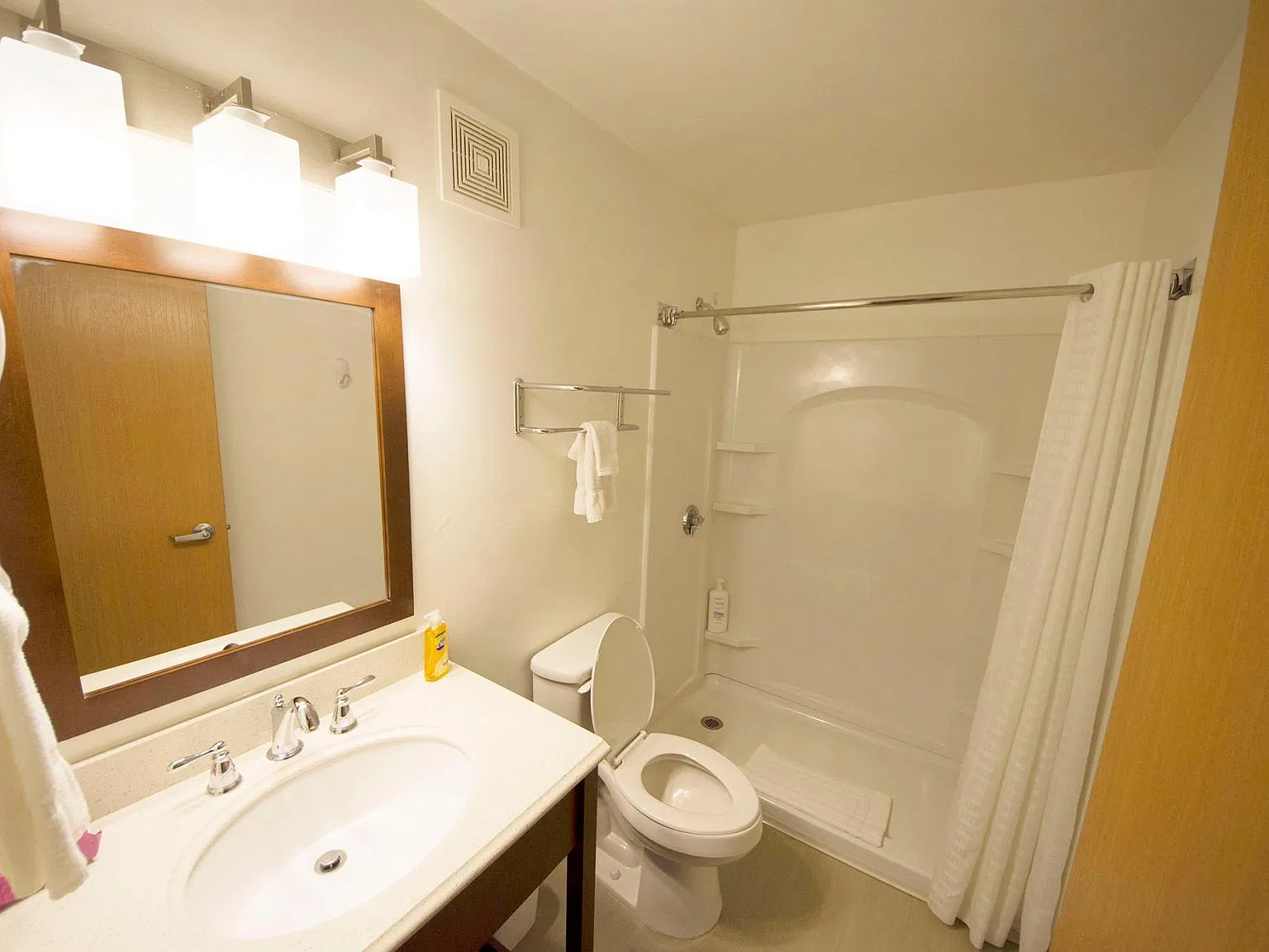 Studio, 350 sqft, $1,395 — Photo 4