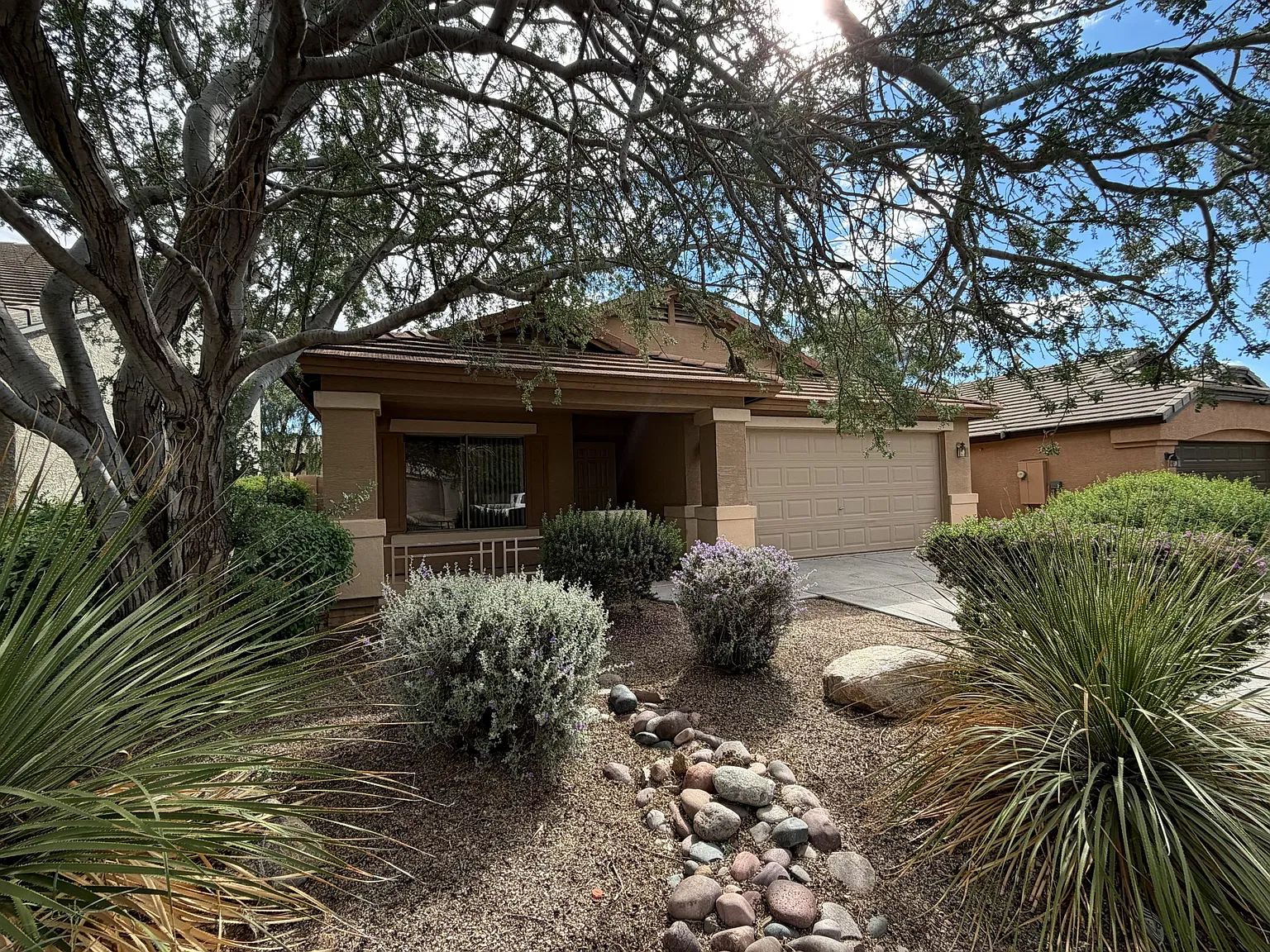 W Blue Sky Dr, Phoenix — Photo 2
