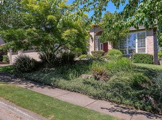 2540 Beacon Hill Dr, West Linn, OR