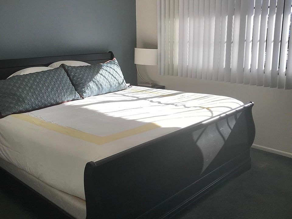 1BR Unit Bed Room