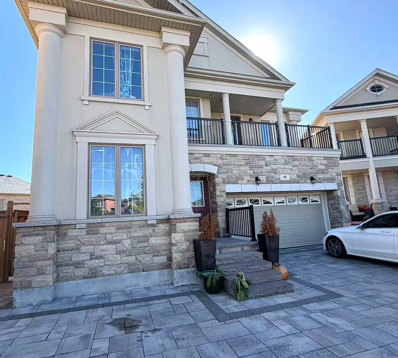 4 bed, $4,000 — Photo 1