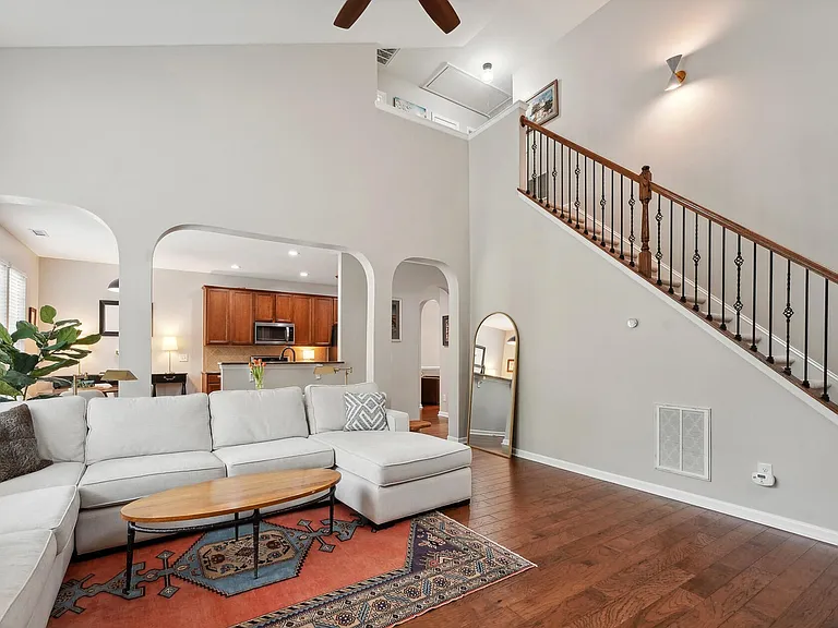 504 Hammond Oak Ln — Photo 10